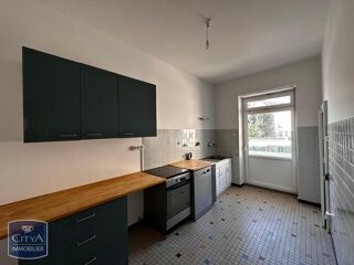  Appartement à louer 4 pièces 99 m²
