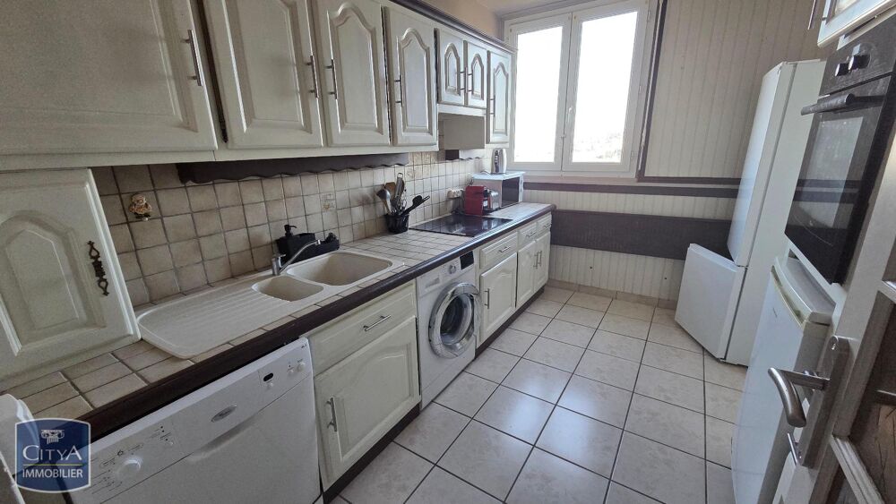 A LOUER - APPARTEMENT T4 MEUBLE ( COLOCATION A LA CHAMBR....