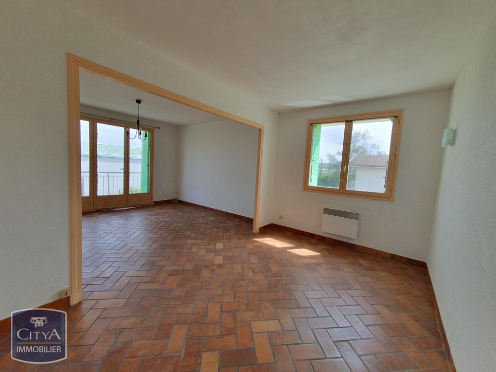 location Appartement - 3 pièce(s) - 76 m² Volvic (63530)