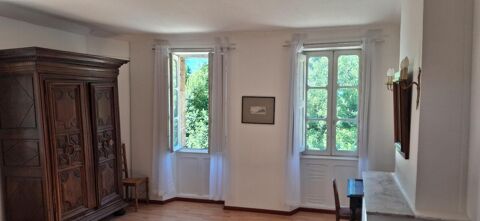   Location Appartement Appartement - 5 pièce(s) - 157 m²