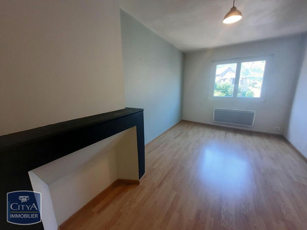 À louer : Charmant appartement T4 à Tarascon-sur-Ariège ....