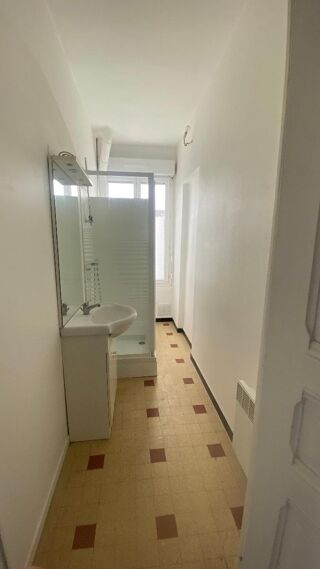  Appartement � louer 2 pi�ces 55 m�