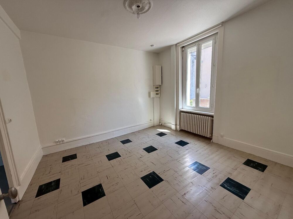25, Rue des Mûriers. Appartement F3 au Rez-de-chaussée d....