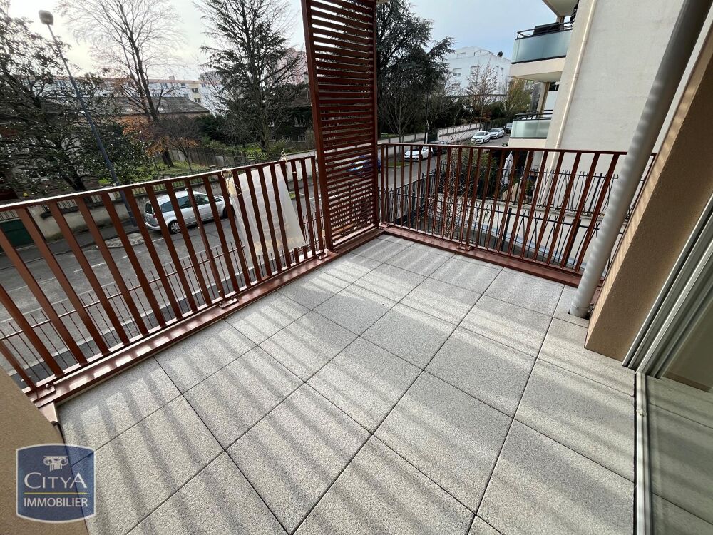 location Appartement - 3 pièce(s) - 63 m² Bron (69500)