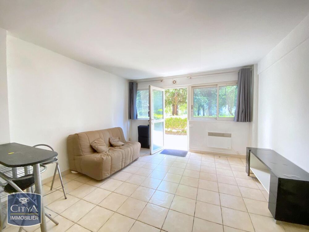 location Appartement - 1 pièce(s) - 29 m² Aix-en-Provence (13100)