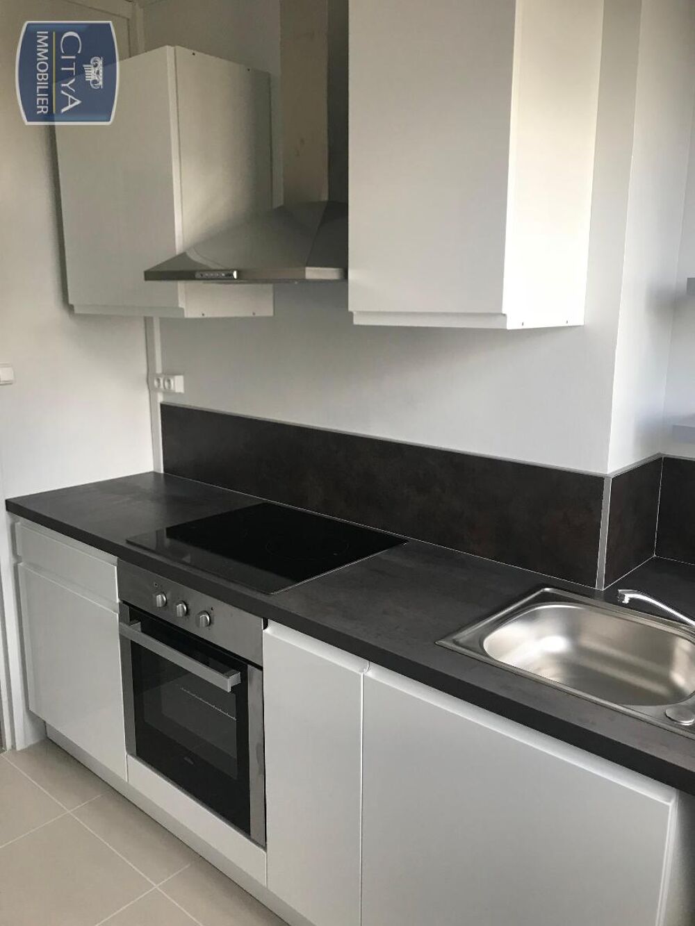 location Appartement - 4 pièce(s) - 66 m² Niort (79000)