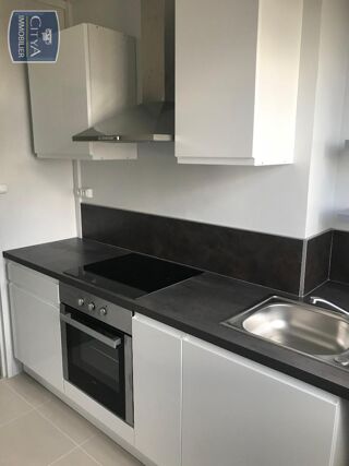  Appartement à louer 4 pièces 66 m²