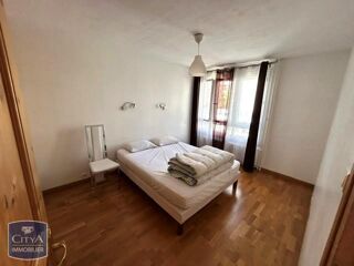  Appartement à louer 5 pièces 87 m²