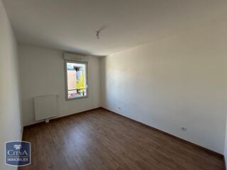  Appartement à louer 3 pièces 69 m²