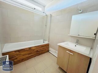  Appartement � louer 4 pi�ces 84 m�