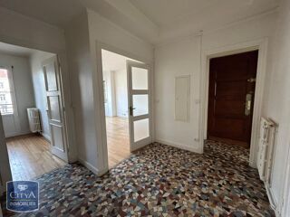 Appartement à louer 3 pièces 84 m²