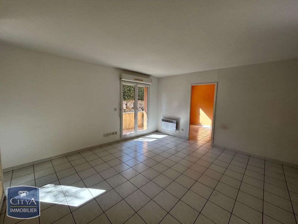 APPARTEMENT - T2 BIS CLIMATISÉ AVEC BALCON ET PARKING - ....