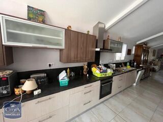  Maison à louer 5 pièces 167 m²