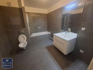 Appartement à louer 2 pièces 47 m²