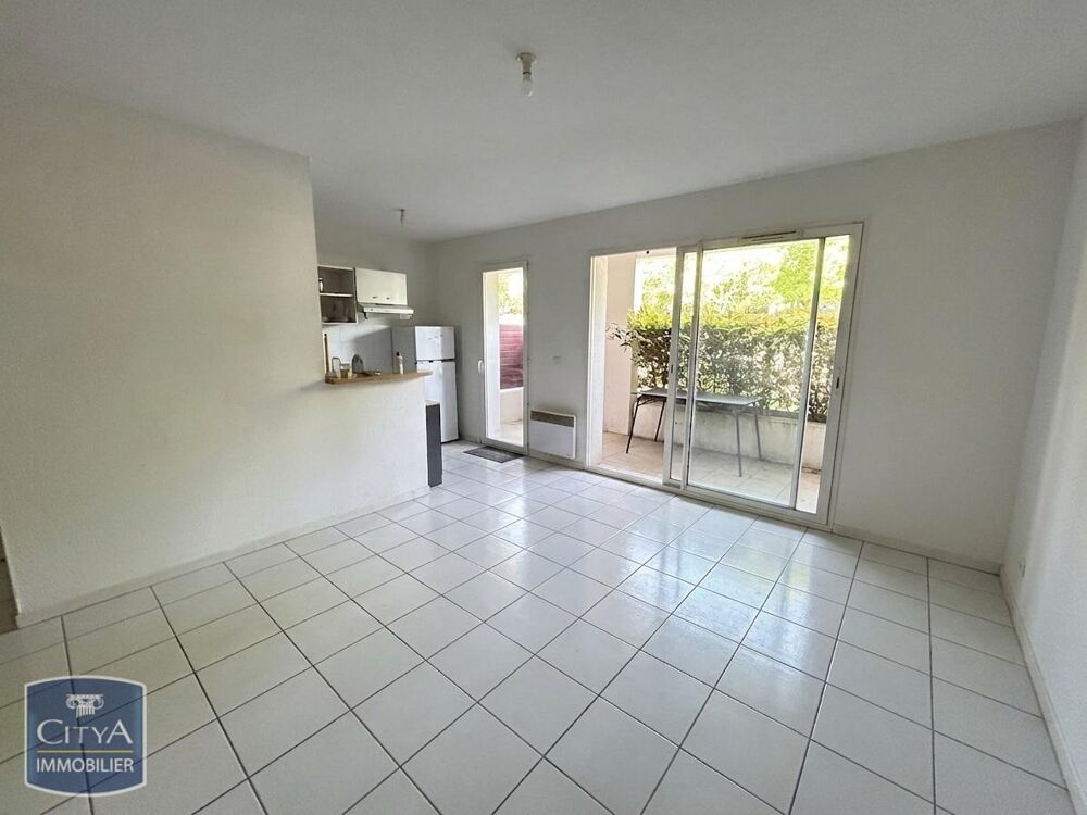 À louer à l'année : Découvrez ce charmant appartement T1....