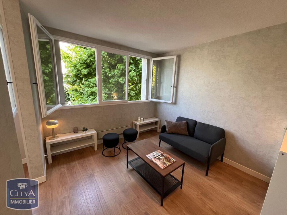 À LOUER : Découvrez cet appartement rénové T1 situé à pr....