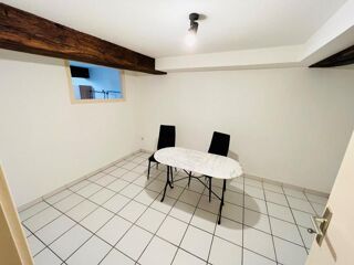  Appartement à louer 2 pièces 61 m²