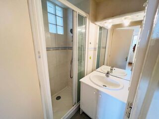  Appartement à louer 3 pièces 49 m²