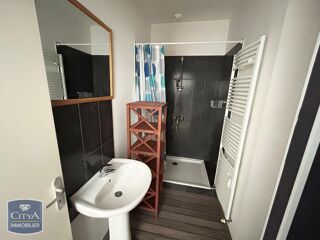  Appartement à louer 2 pièces 34 m²