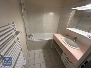  Appartement à louer 3 pièces 69 m²
