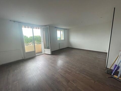   Location Appartement Appartement - 3 pièce(s) - 65 m²