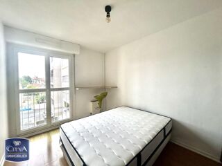  Appartement à louer 5 pièces 103 m²