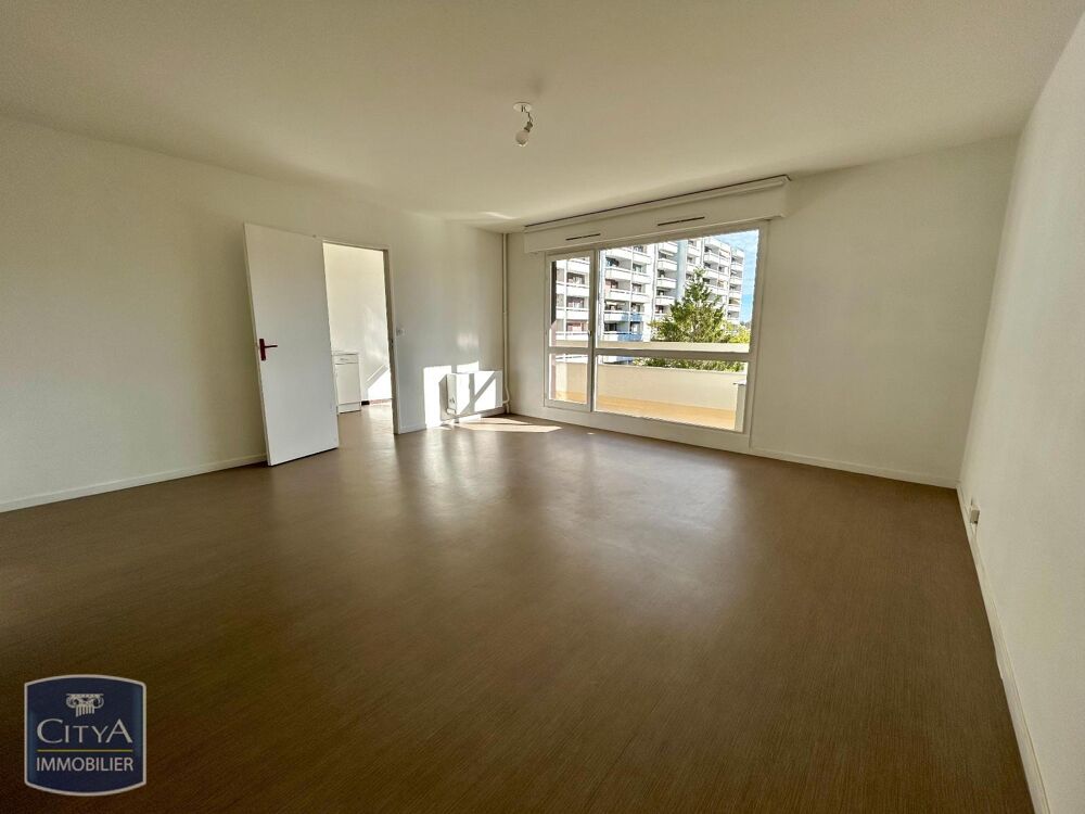 location Appartement - 3 pièce(s) - 73 m² Orléans (45000)