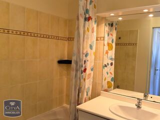  Appartement à louer 3 pièces 67 m²
