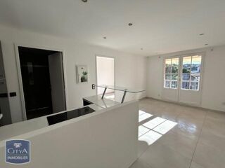  Appartement à louer 2 pièces 31 m²