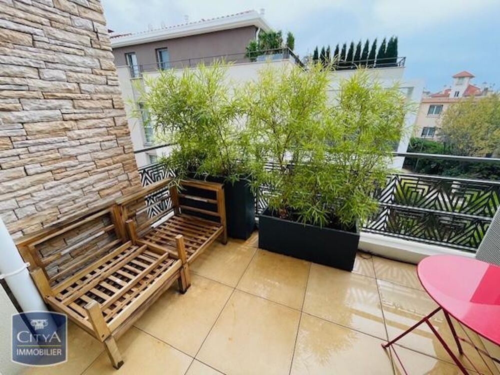 location Appartement - 1 pièce(s) - 23 m² Sanary-sur-Mer (83110)
