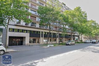  Parking / Garage � louer 