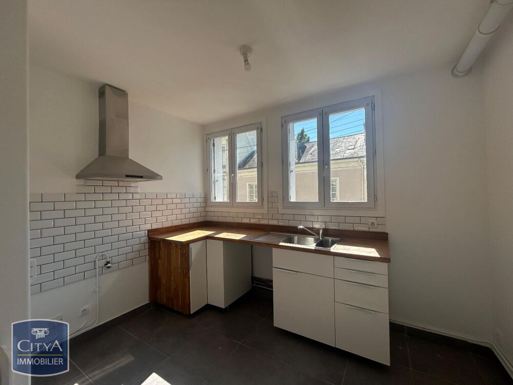 A LOUER - APPARTEMENT T5 AVEC GARAGE PARKING EXTERIEUR E....