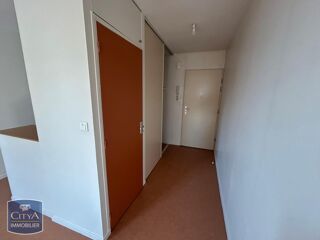  Appartement à louer 1 pièce 37 m²