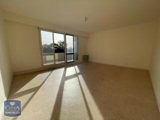  Appartement à louer 4 pièces 87 m²
