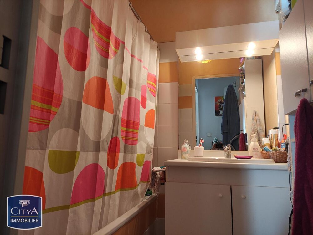 location Appartement - 3 pièce(s) - 54 m² Vauvert (30600)