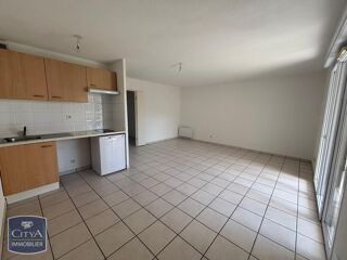  Appartement à louer 3 pièces 57 m²