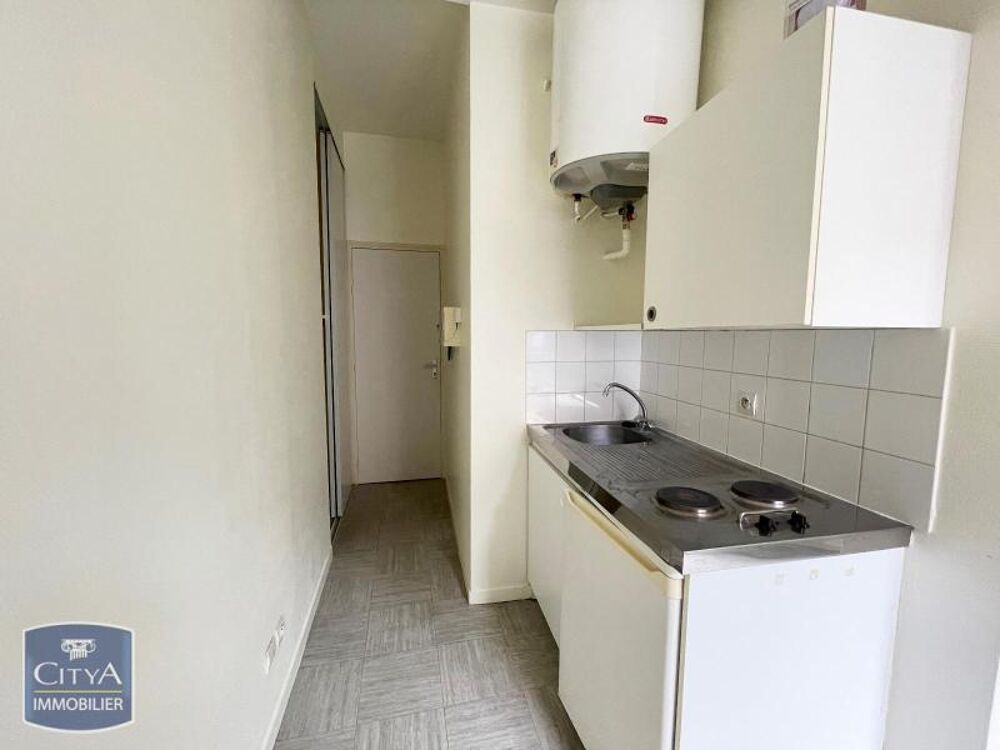 Centre Ville - À LOUER : Appartement T1 situé en plein c....