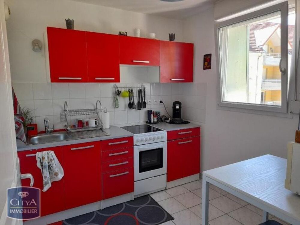 EXCLUSIVITÉ - AVENUE GEORGES CLEMENCEAU - ST AVOLD - T3....