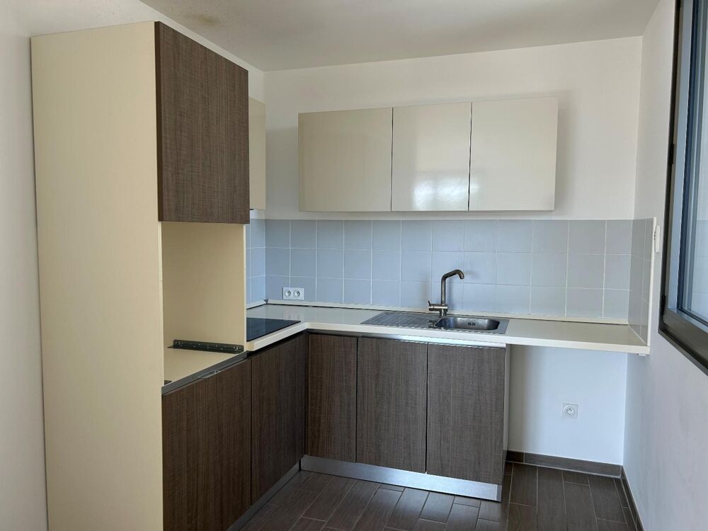 Gare - À LOUER : Découvrez cet élégant appartement T3 si....