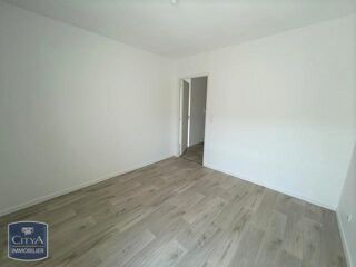  Appartement à louer 3 pièces 65 m²