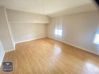  Appartement à louer 2 pièces 45 m²