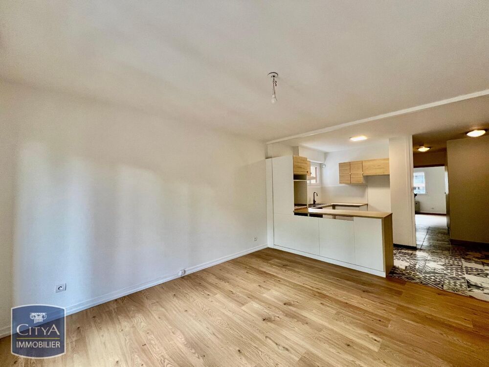 location Appartement - 2 pièce(s) - 47 m² Chambéry (73000)