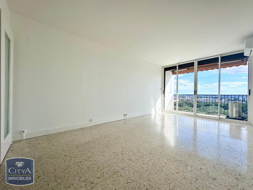 À LOUER : Appartement T3 à Nîmes, situé dans le quartier....