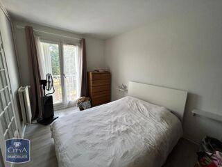  Appartement à louer 3 pièces 79 m²