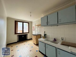  Appartement à louer 3 pièces 65 m²