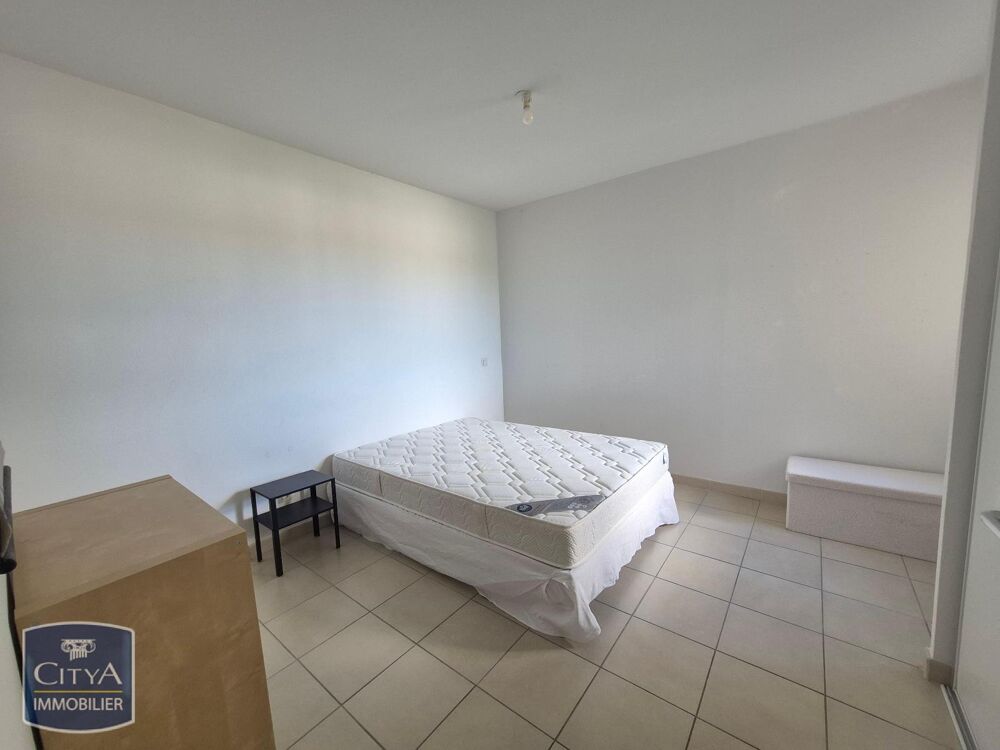 location Appartement - 2 pièce(s) - 48 m² Pont-Saint-Esprit (30130)