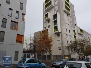  Parking / Garage à louer 12 m²
