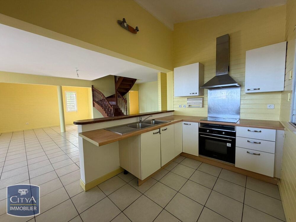 location Maison - 4 pièce(s) - 120 m² La Possession (97419)