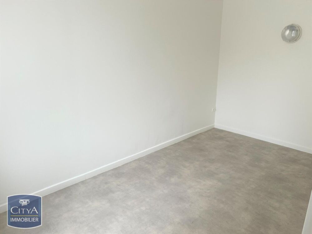 location Appartement - 1 pièce(s) - 21 m² Saint-Quentin (02100)