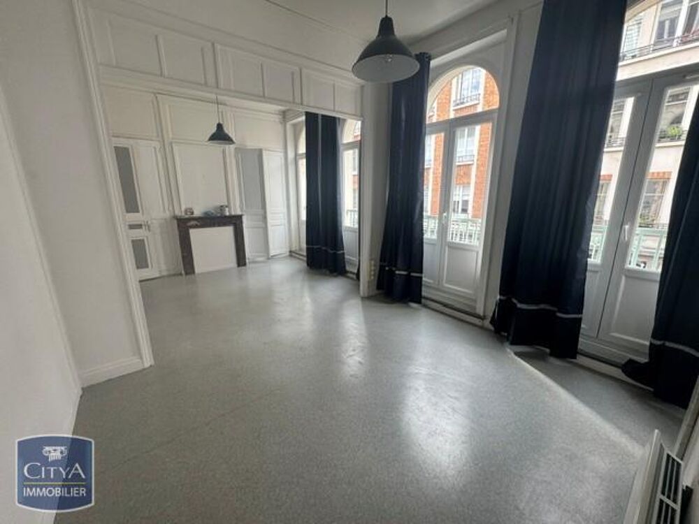 À LOUER : Appartement T2 situé à Lille, rue du Plat, dan....